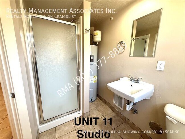 Building Photo - 1019 S Longmont Ave