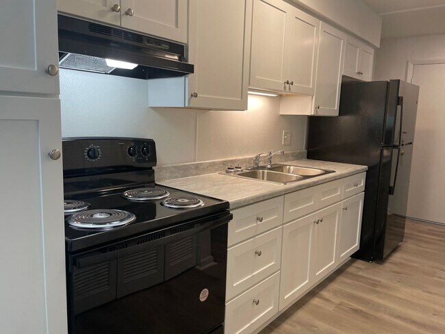 Building Photo - Carefree