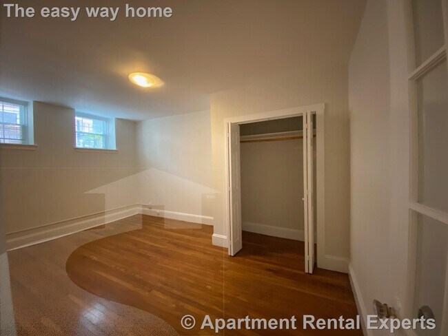 Building Photo - 285 Harvard St