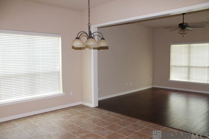 Building Photo - 37237 Market Place Drive