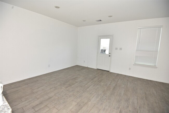 Building Photo - 23006 Forebear Dr