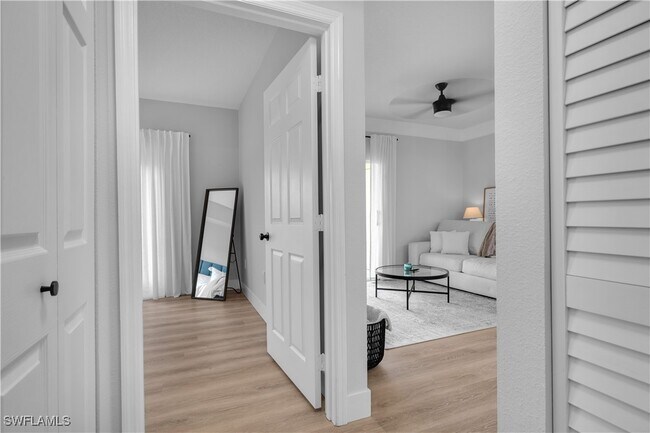 Building Photo - 11480 Villa Grand