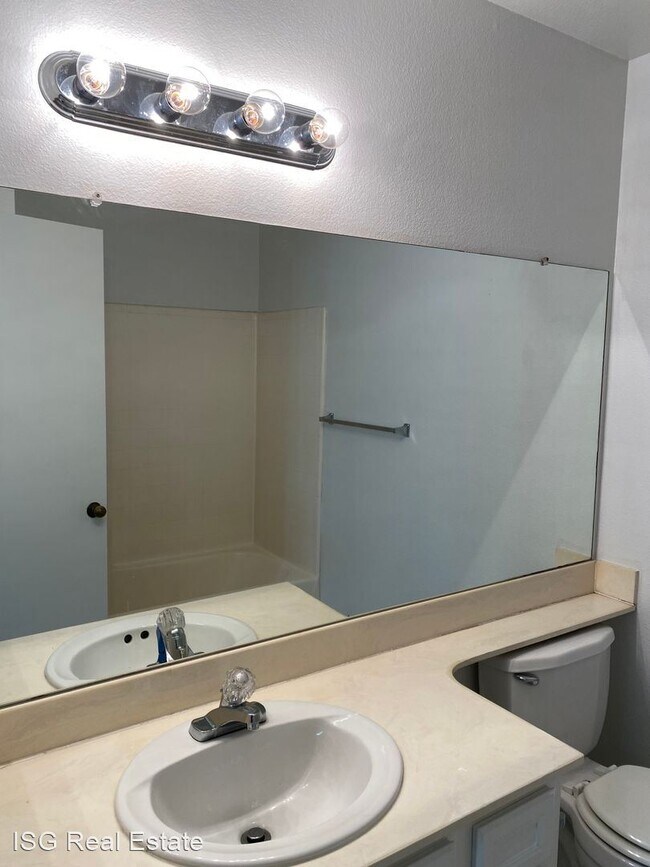 Building Photo - 3 br, 2.5 bath House - 1537 Apache Dr. Unit D