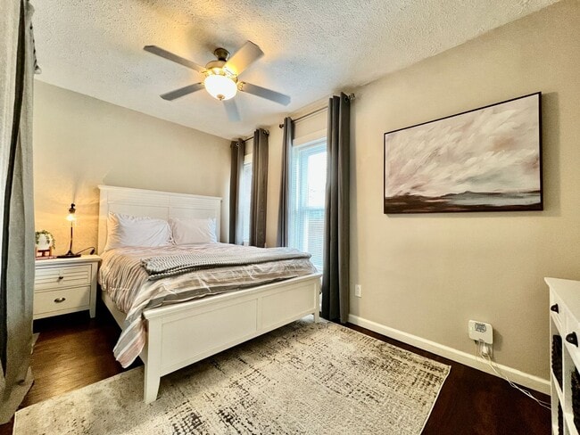 Building Photo - 1 Bd Hide away Historic Dayton, Oh Oregon District