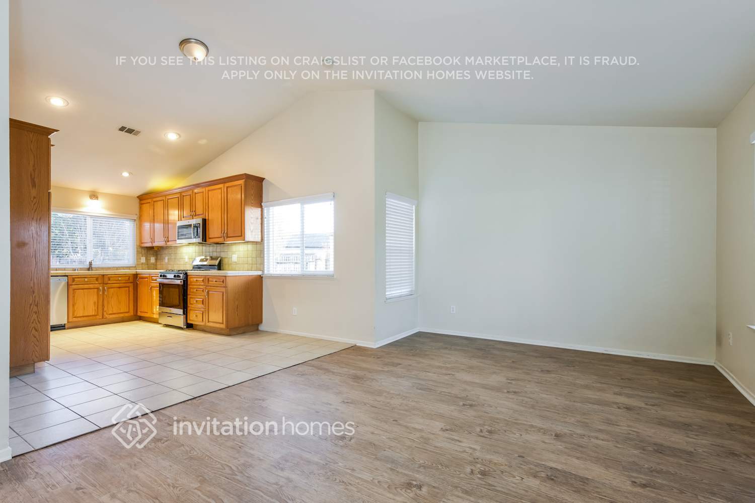 Building Photo - 3541 W Ave J 3