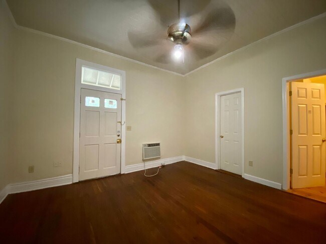 Building Photo - JUST REDUCED!  Olympia