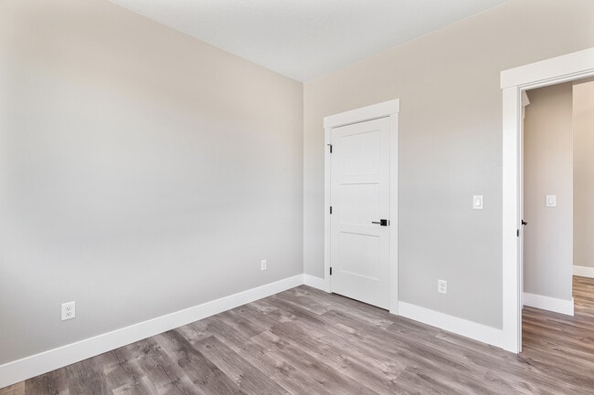 Building Photo - 3888 Wyoming Ln