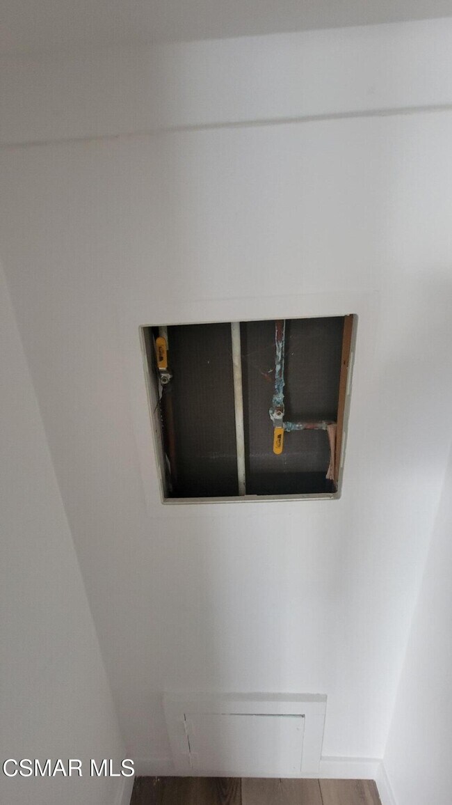 Building Photo - 1720 Elsinore Creek