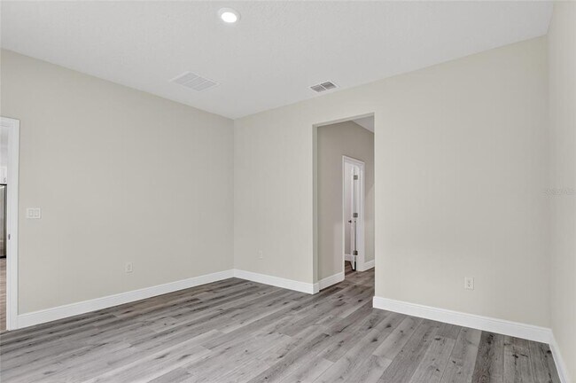 Building Photo - 7938 N Maltese Dr