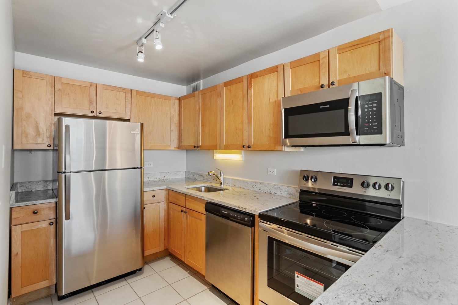 Building Photo - 655 W Irving Park Rd