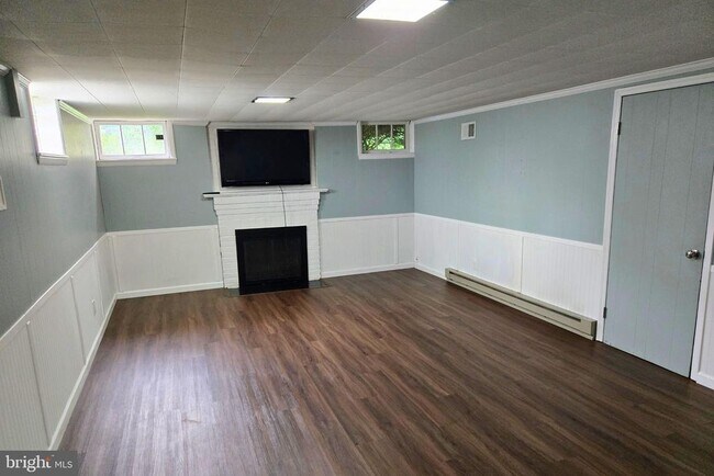 Building Photo - 8624 Drumwood Rd