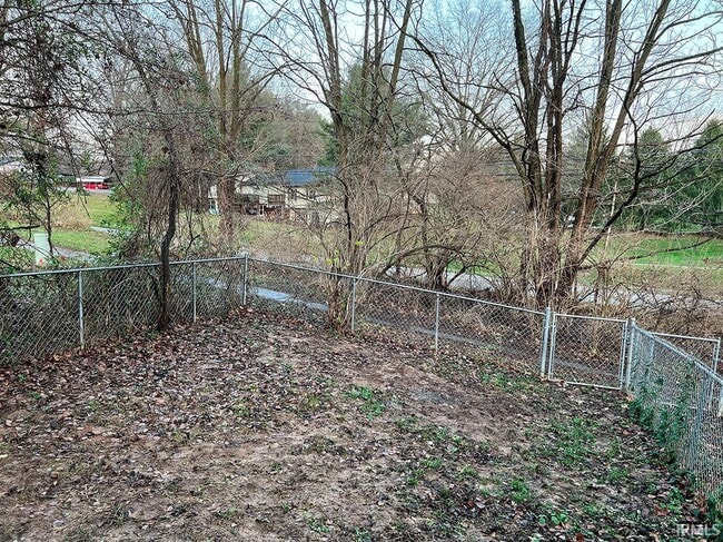 Building Photo - 3433 S Burks Ct