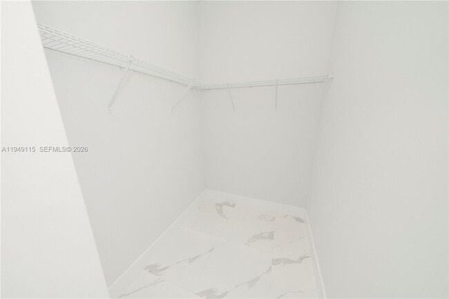 Building Photo - 820 Dr B J McCormick Ave