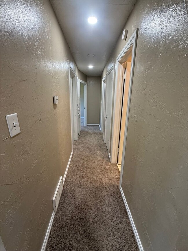 Building Photo - Charming Home in Norman
