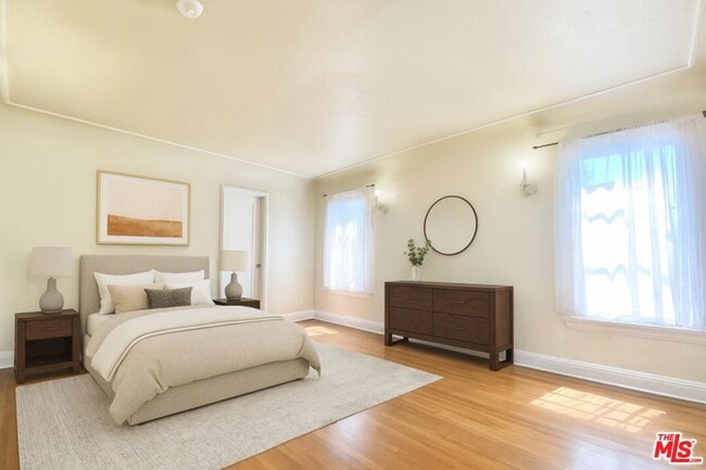 Building Photo - 753 S Ogden Dr