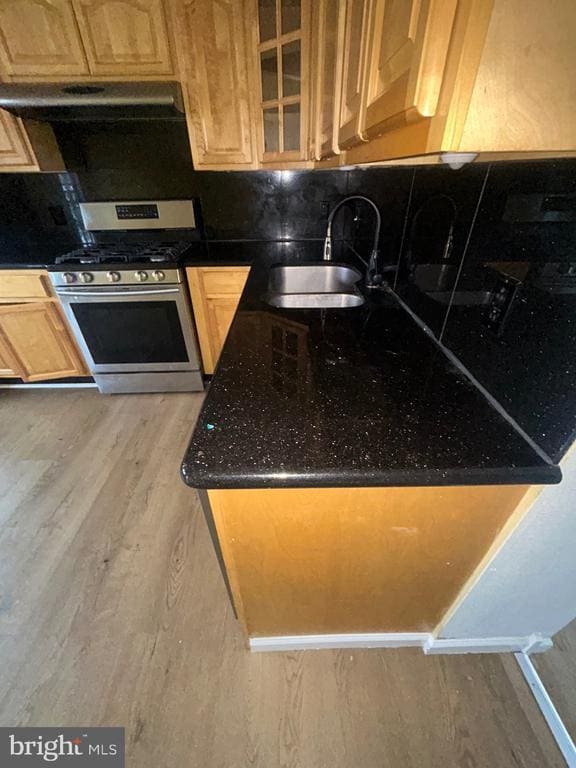 Building Photo - 4655 Benson St