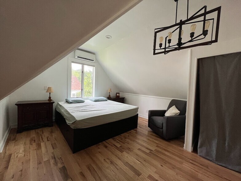 upstairs bedroom 3 - 1334 Northway St