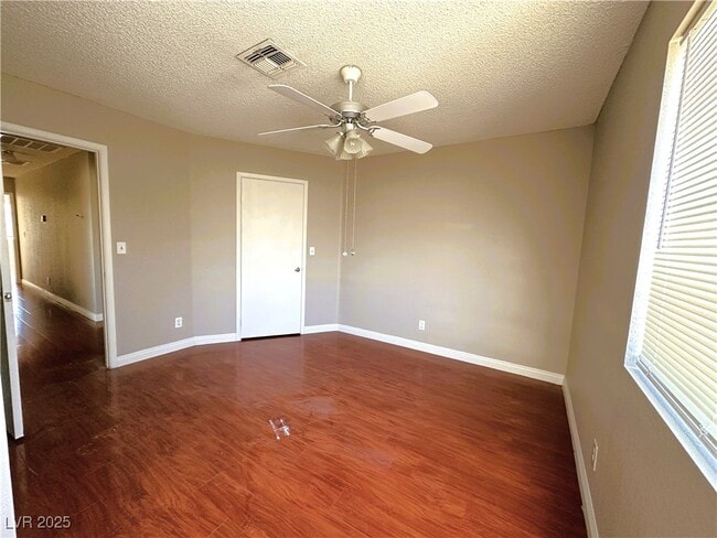 Building Photo - 120 Clifton Heights Dr