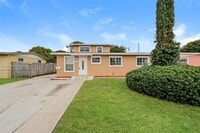 Building Photo - 1443 7th St