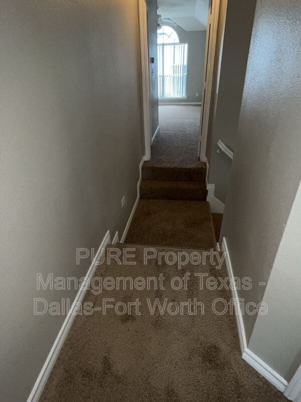 Building Photo - 4010 Cottage Park Ct