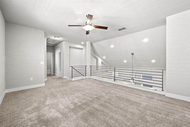 Building Photo - 2108 Hermia St