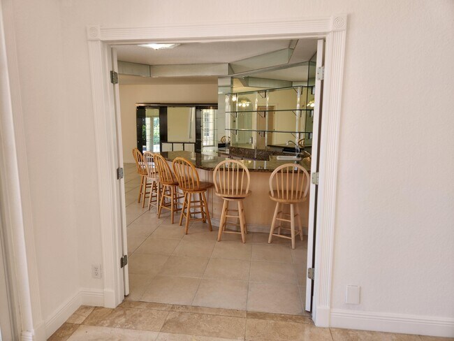 Building Photo - 17885 Fieldbrook Cir E