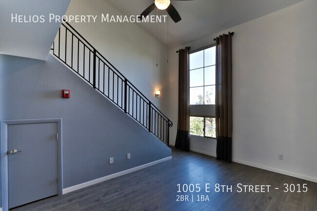 Building Photo - 1005 E 8th St