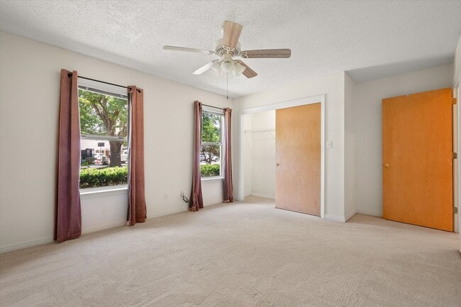 Building Photo - CUL-DE-SAC LOCATION NEAR HISTORIC FAIRHOPE