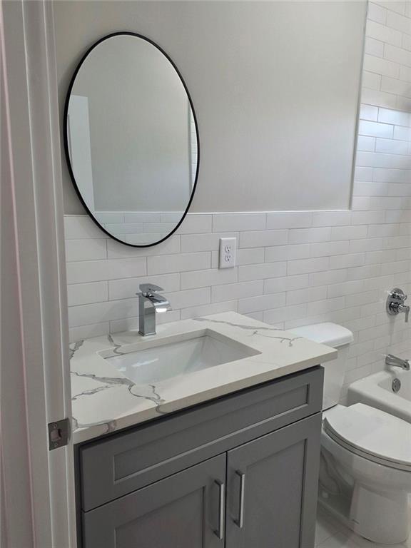 Building Photo - 147 Dripping Rock Trl