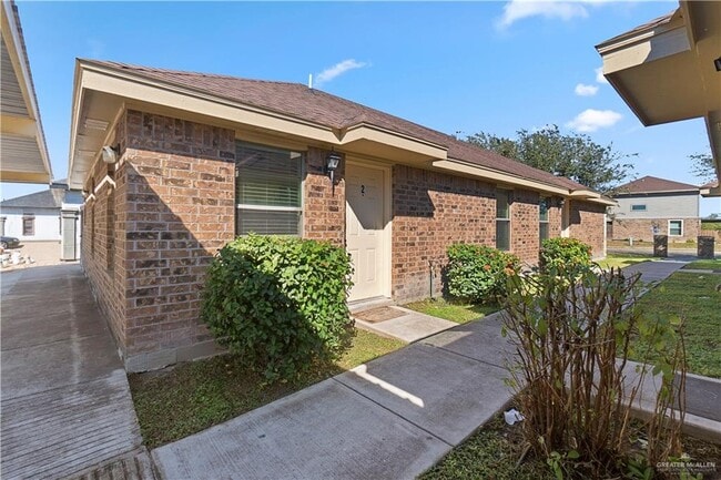 Building Photo - 13 Lotto Ln