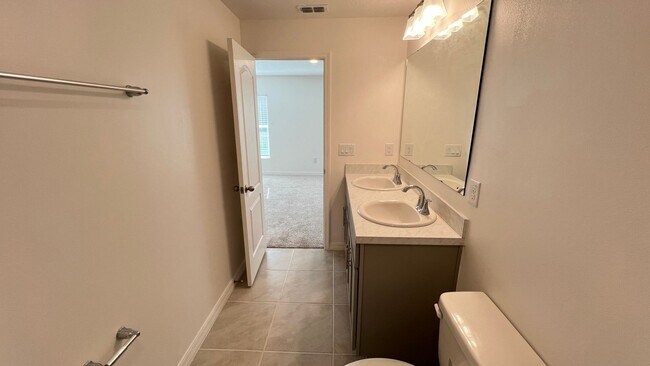 Building Photo - BEAUTIFUL 3BD/2BA Home in Palm Bay!!