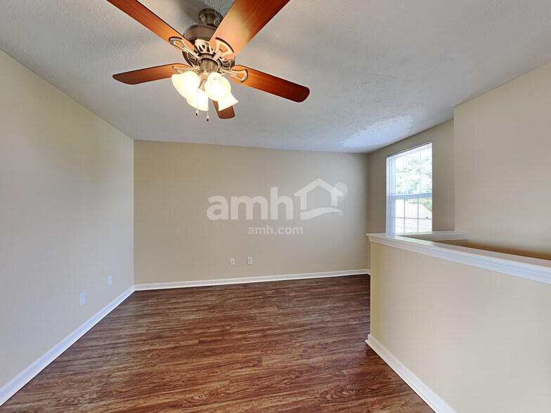 Building Photo - 543 Grabill Dr