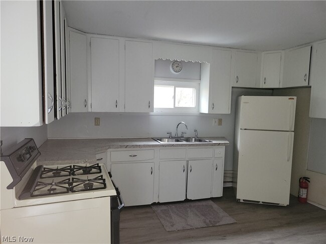 Building Photo - 1237 Overbrook Dr