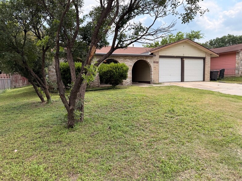 Building Photo - 5910 Lubbers Way