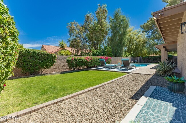 Building Photo - 11401 N 45th Pl