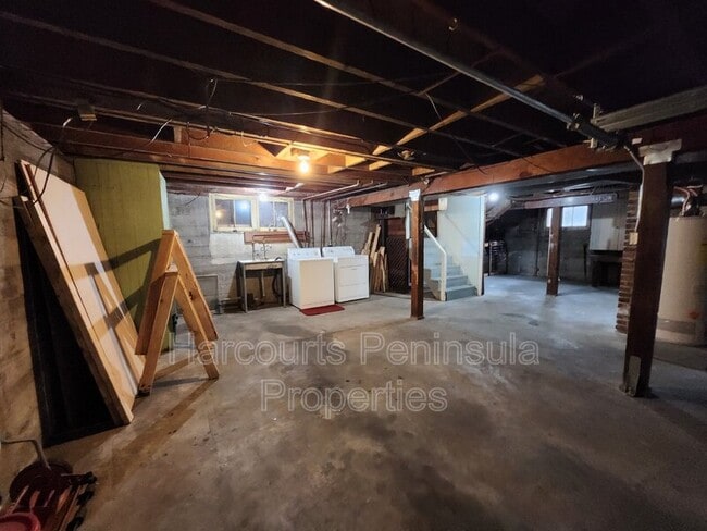 Building Photo - 1909 Gregory Way
