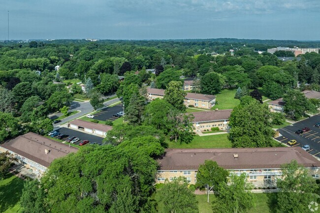 Building Photo - Charming 2-bedroom apartment in Prime Location!