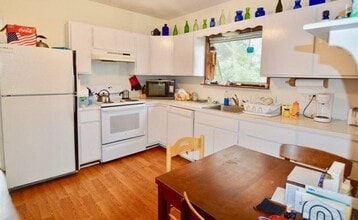 Building Photo - 63 E Bowery St