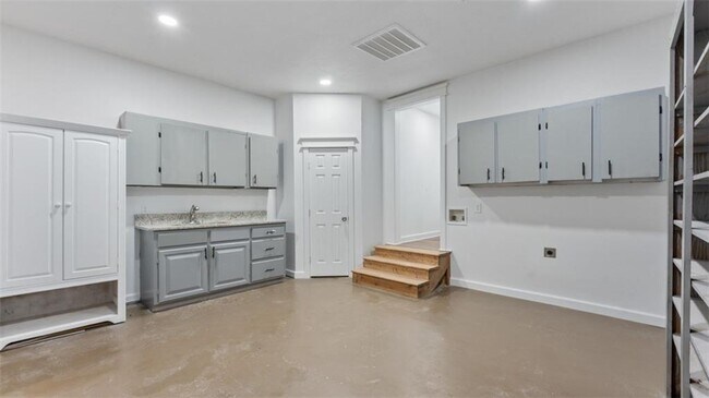 Building Photo - 5748 N Graham Rd