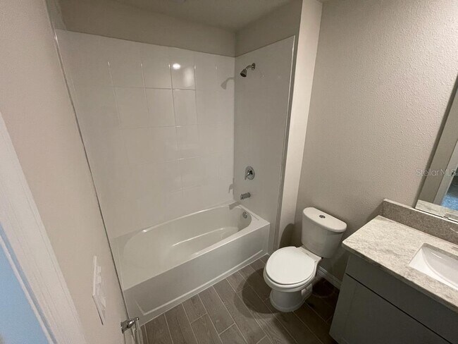 Building Photo - 418 Legacy Lp