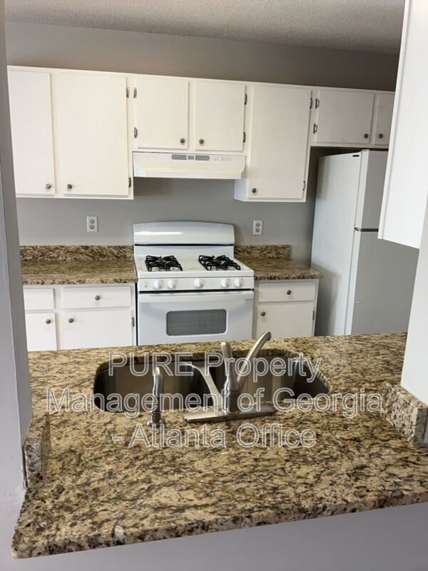 Building Photo - 1916 Cheatham Woods Dr SW