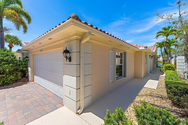 Building Photo - 9083 SE Hawks Nest Ct