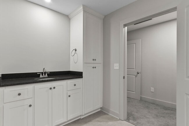 Building Photo - 4914 US-43