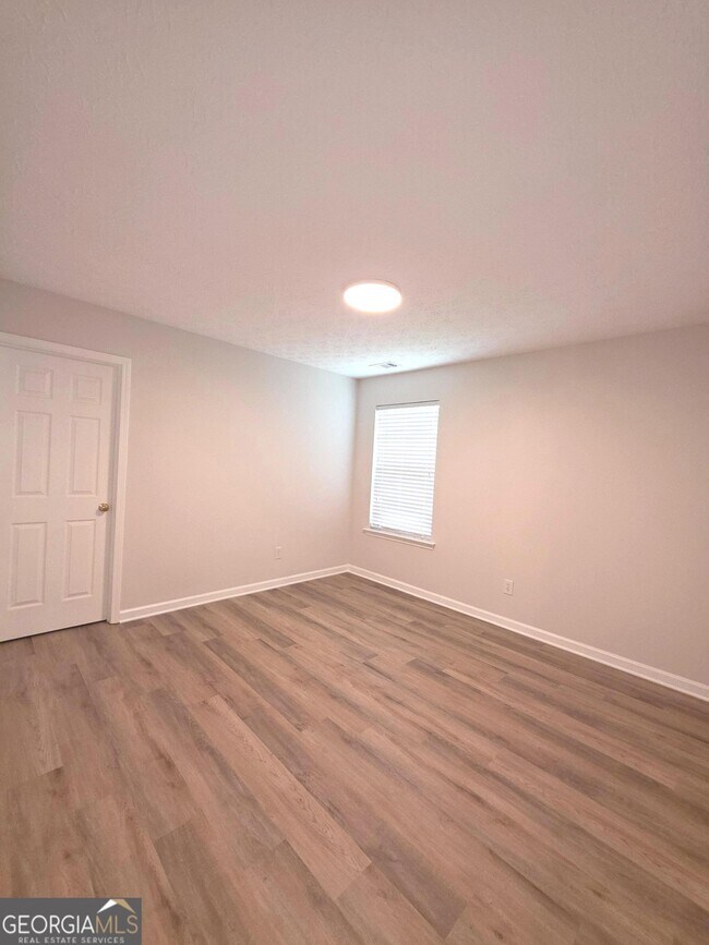 Building Photo - 4691 Highpoint Ln
