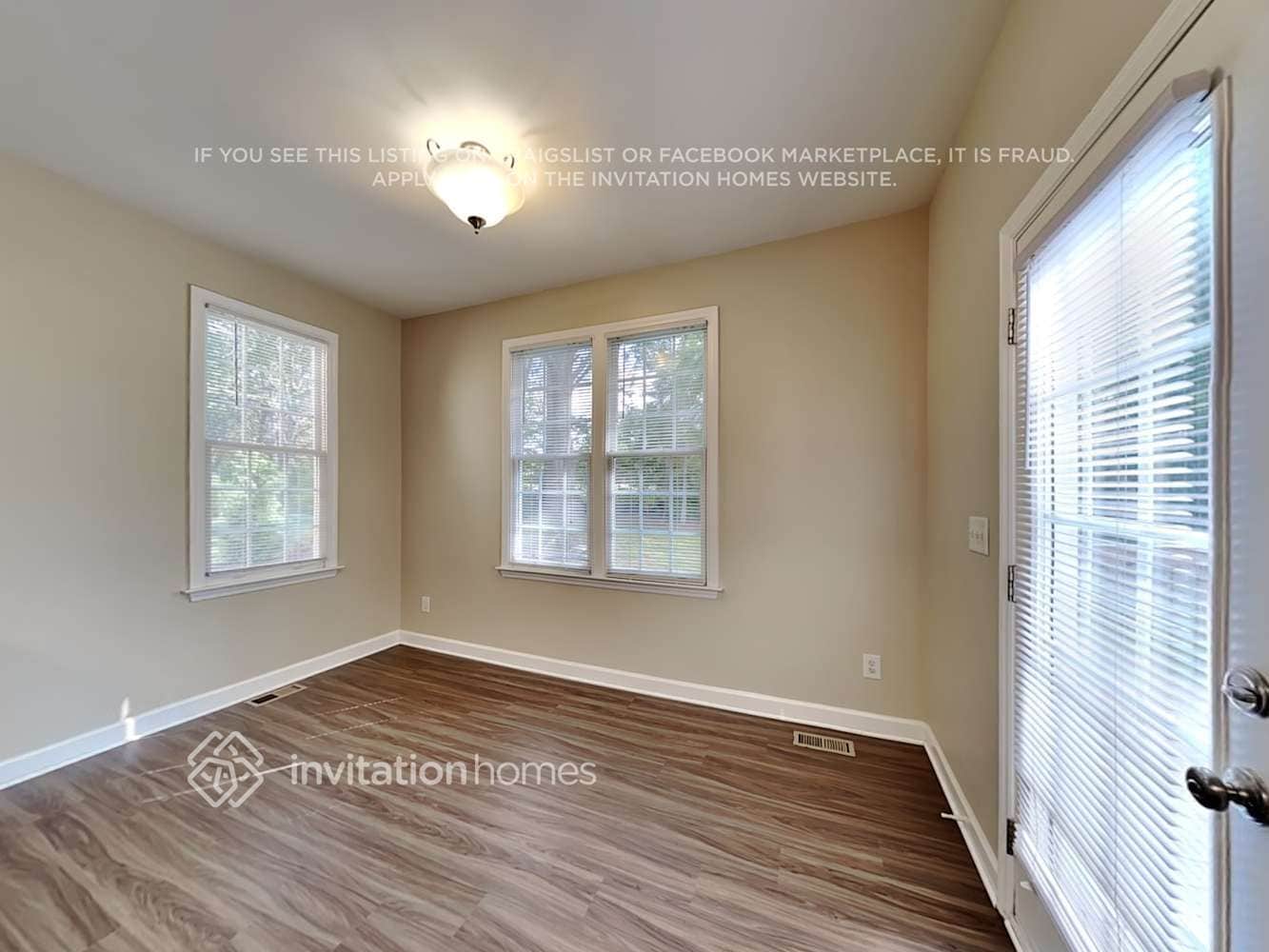 Building Photo - 308 Tarragon Trail