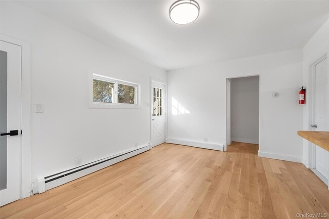 Building Photo - 164 Pine Hill Rd