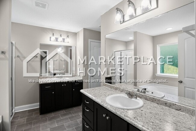 Building Photo - 635 Fairview Cir