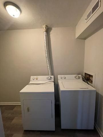Building Photo - BEAUTIFUL TWO BEDROOM 1.5 BATHROOM APARTME...