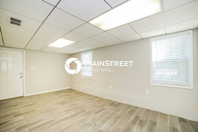 Building Photo - 3 Bedroom Pet-Friendly Home in Powder Springs, GA with Main Street Renewal