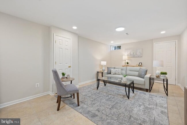 Building Photo - 17105 Amity Dr